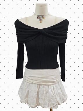 Abercrombie black ribbed off the shoulder top with bow like detail on front